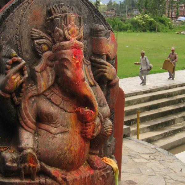 Chatha Puja (चथाः पूजा)