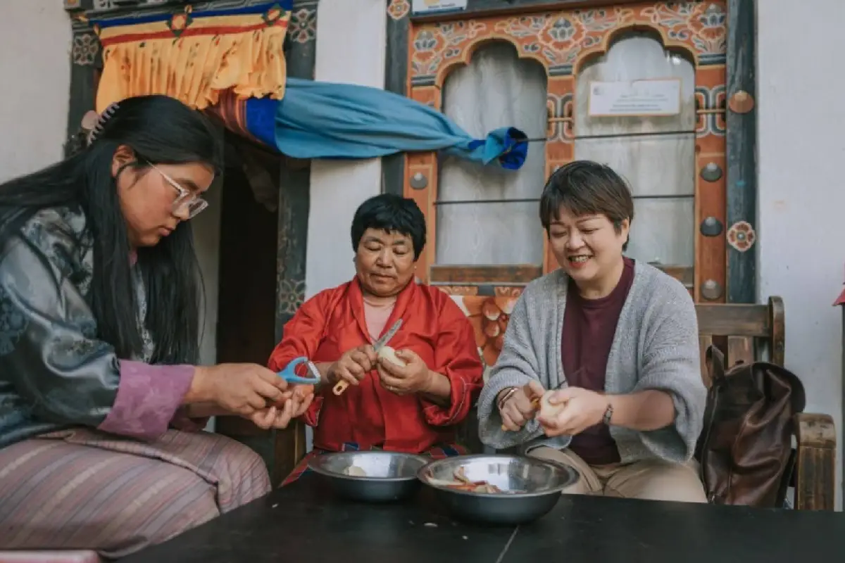 interaction-with-local-people-in-paropunakha